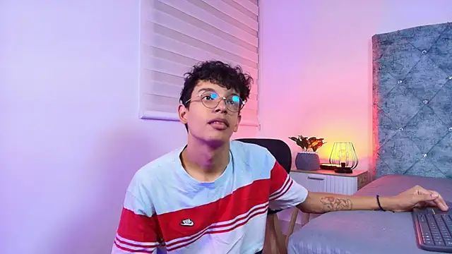 maxfrost 1 online show from 01-08-26, 07:20