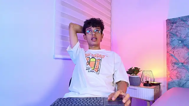 maxfrost 1 online show from 01-10-26, 07:20