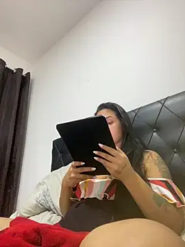 Nini  online show from 02-13-26, 06:19