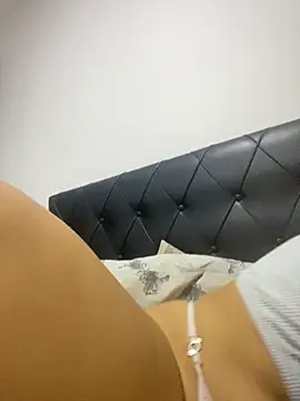 Nini  online show from 04-08-26, 08:21