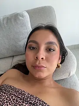 Nicollewest1 online show from 03-28-26, 08:21