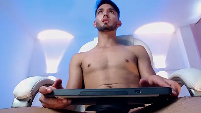 HarryFosster online show from 03-09-26, 06:22