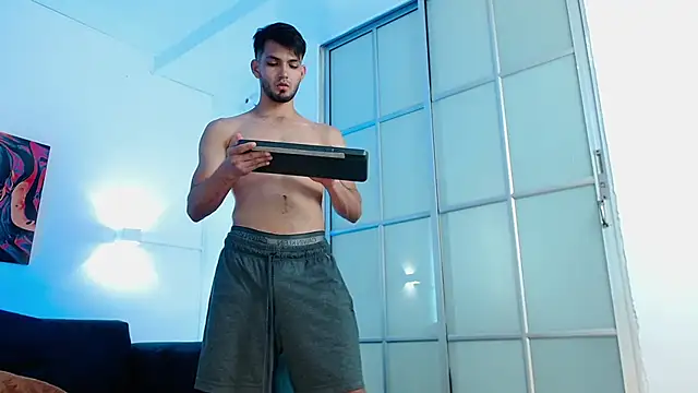 HarryFosster online show from 02-10-26, 06:51