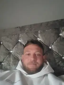 Snapshot of yandy_p90 chatting on 06-03-26, 11:00 yandy p90 online show from 06-03-26, 11:00