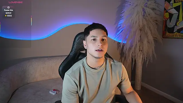 Noah Clarkk online show from 07-16-26, 05:43