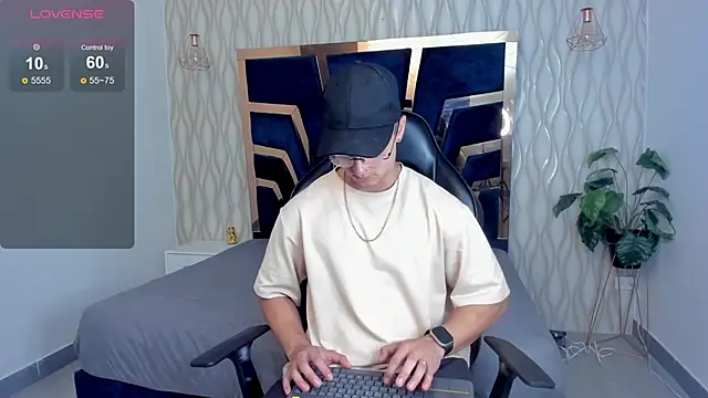 Noah Clarkk online show from 03-11-26, 05:18