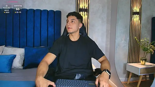 Noah Clarkk online show from 05-31-26, 05:08