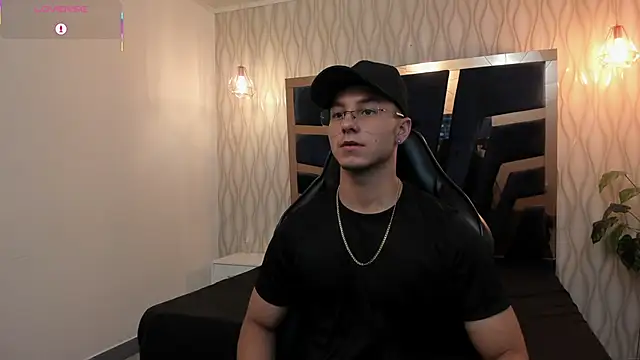 Noah Clarkk online show from 04-10-26, 05:20