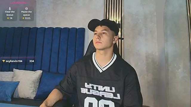 Noah Clarkk online show from 06-19-26, 05:41