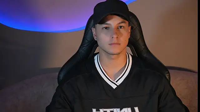 Noah Clarkk online show from 07-25-26, 07:53
