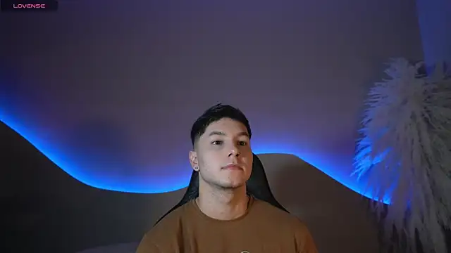 Noah Clarkk online show from 07-12-26, 05:25