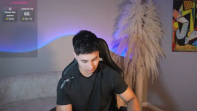 Noah Clarkk online show from 07-10-26, 05:35