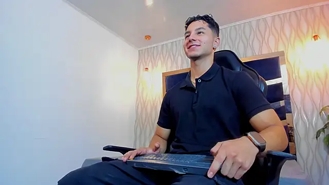 Noah Clarkk online show from 03-24-26, 05:35