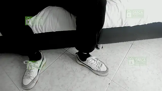 Snapshot of Ink_Hung chatting on 12-23-25, 01:49 Ink Hung online show from 12-23-25, 01:49