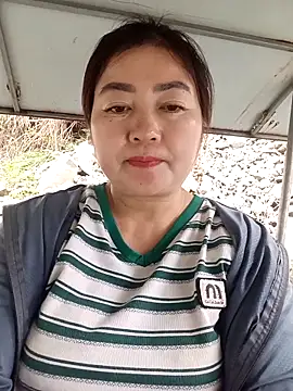 Snapshot of Jumi_livesexy chatting on 02-25-26, 01:28 Jumi livesexy online show from 02-25-26, 01:28