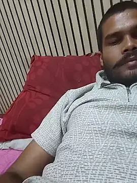 Snapshot of rahul8827 chatting on 02-25-26, 07:14 rahul8827 online show from 02-25-26, 07:14