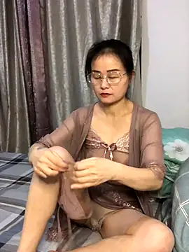 Snapshot of yunyun52012 chatting on 01-07-26, 11:37 yunyun52012 online show from 01-07-26, 11:37