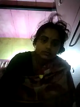Snapshot of Cut_salni chatting on 07-21-26, 11:39 Cut salni online show from 07-21-26, 11:39