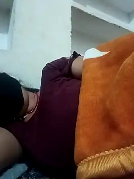 Snapshot of Bandna_thakur chatting on 02-19-26, 07:22 Bandna thakur online show from 02-19-26, 07:22