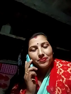 Snapshot of Bandna_thakur chatting on 12-19-25, 03:25 Bandna thakur online show from 12-19-25, 03:25