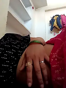 Snapshot of Bandna_thakur chatting on 02-24-26, 07:31 Bandna thakur online show from 02-24-26, 07:31