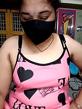 maduri   online show from 04-04-26, 11:55