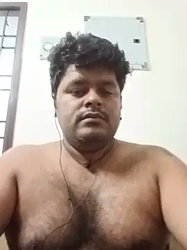 Snapshot of yourwellman chatting on 05-25-26, 11:31 yourwellman online show from 05-25-26, 11:31