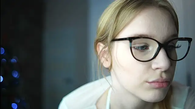 Kristy mysti online show from 12-20-25, 05:27