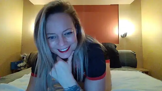 Miss-Chupagirly online show from 01-11-26, 05:42