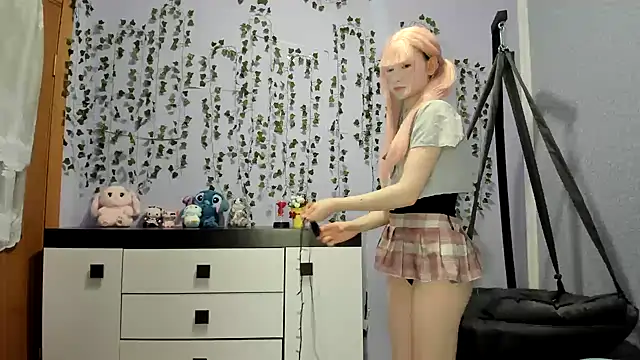 Yoonhee ki online show from 02-10-26, 04:39