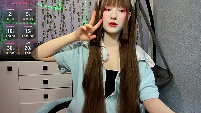 Snapshot of Yoonhee_ki chatting on 04-20-26, 02:07 Yoonhee ki online show from 04-20-26, 02:07