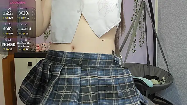 Snapshot of Yoonhee_ki chatting on 04-30-26, 01:07 Yoonhee ki online show from 04-30-26, 01:07