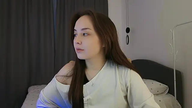 fallin lovee online show from 04-07-26, 01:46