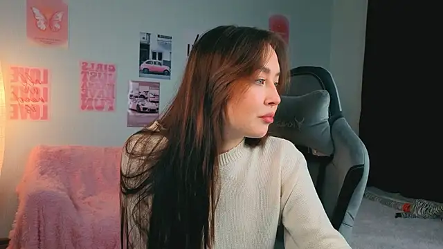 fallin lovee online show from 02-06-26, 07:43