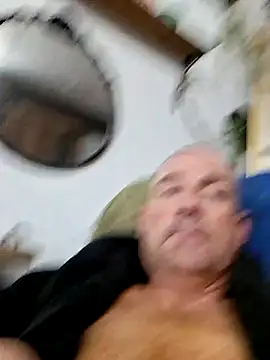 Snapshot of MISTERANDDEMI chatting on 01-17-26, 02:09 MISTERANDDEMI online show from 01-17-26, 02:09