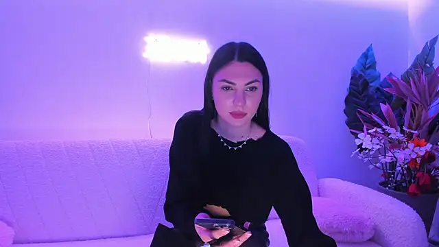 Baby Ava  online show from 12-19-25, 07:49