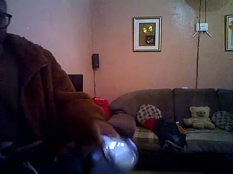 QUEENSasha27 online show from 01-10-26, 09:15