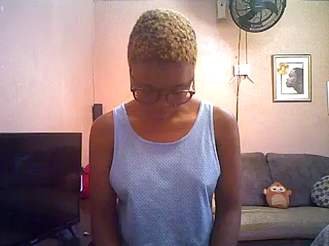 QUEENSasha27 online show from 01-06-26, 10:41