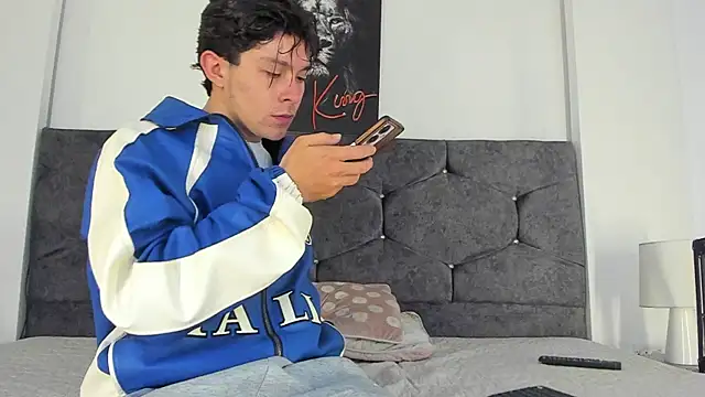 Eliot X online show from 01-08-26, 05:52