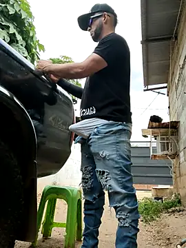 PIGHIGHDIRTY p0 online show from 03-11-26, 06:57