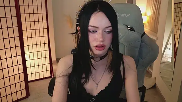 Dark Diva online show from 04-16-26, 10:34