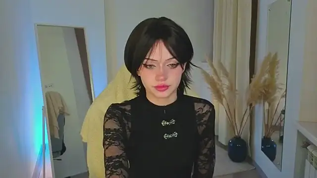 Snapshot of Dark_Diva chatting on 07-09-26, 09:14 Dark Diva online show from 07-09-26, 09:14