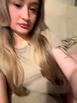 LilyLuck  online show from 12-19-25, 12:25