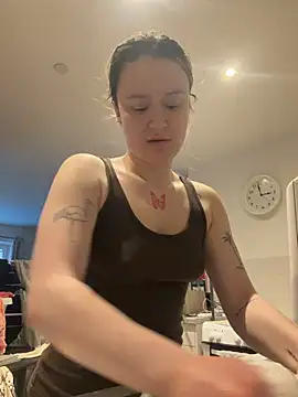 LilyLuck  online show from 02-05-26, 02:02