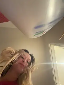 LilyLuck  online show from 02-16-26, 02:43