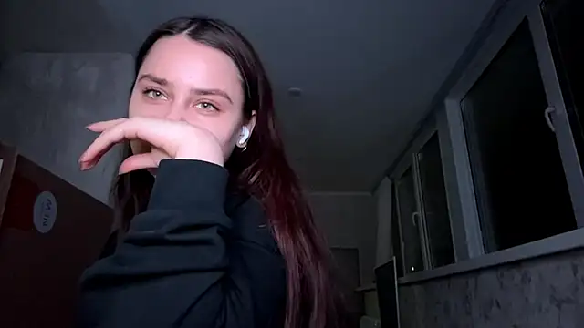 Snapshot of MiloyNoir chatting on 01-08-26, 05:41 MiloyNoir online show from 01-08-26, 05:41