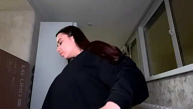 Snapshot of MiloyNoir chatting on 01-10-26, 05:52 MiloyNoir online show from 01-10-26, 05:52