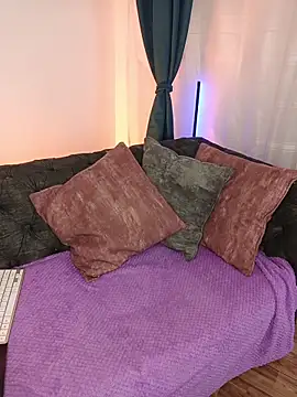 Snapshot of paulina_coxx chatting on 03-11-26, 12:10 paulina coxx online show from 03-11-26, 12:10