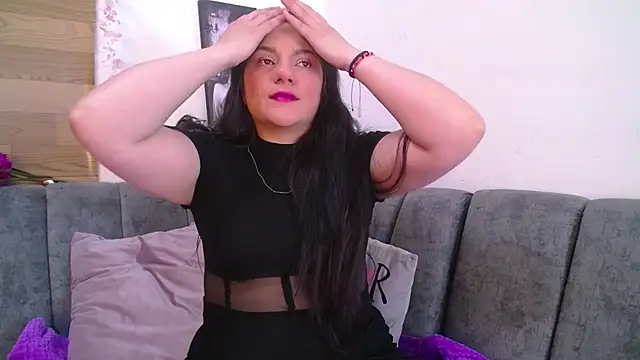 paulina coxx online show from 12-22-25, 12:27