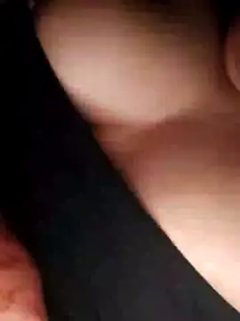 Snapshot of Lobna-66 chatting on 07-10-26, 06:46 Lobna-66 online show from 07-10-26, 06:46